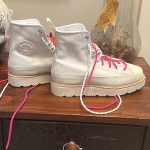 Converse Unisex Chuck Taylor® Crafted Boot in Egret